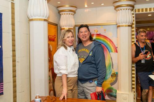 Autograph Signing with Lori Majewski